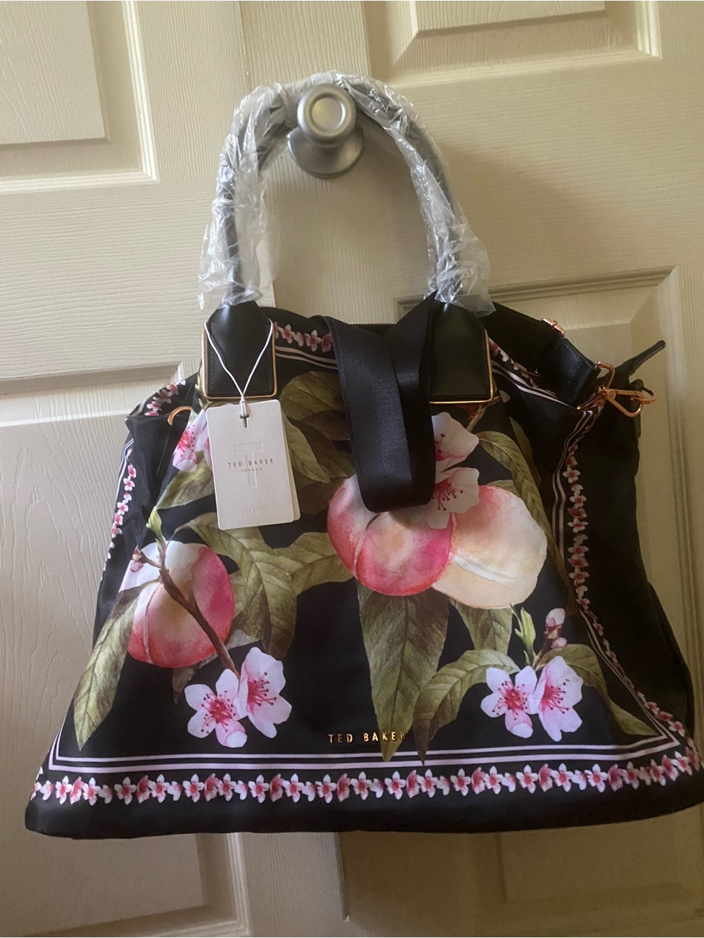 NWT Large Ted Baker Peach Blooms LRG Nylon Tote Bag - Picture 4 of 9